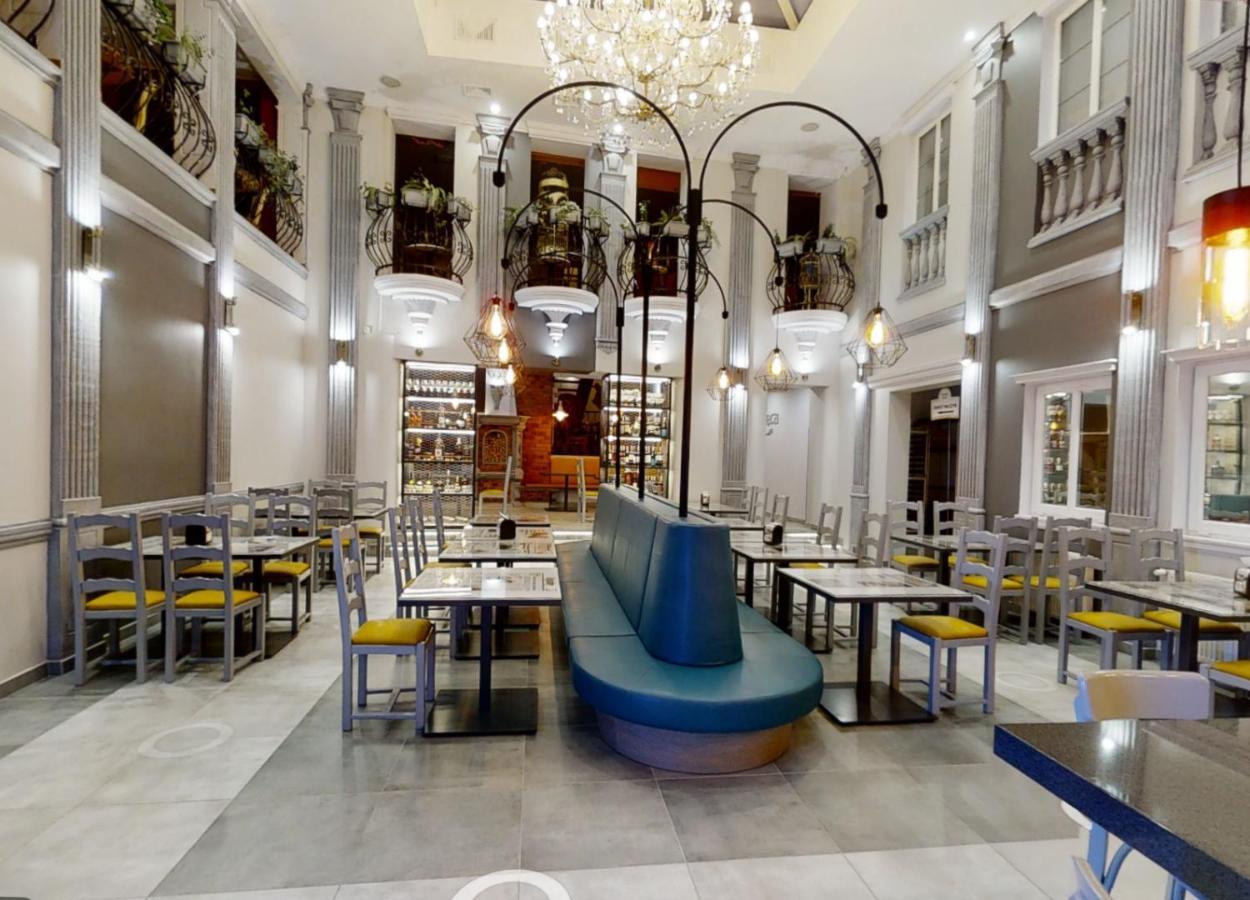 Pietrak Hotel Gniezno Eksteriør bilde