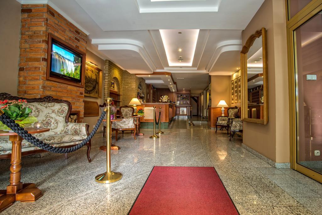 Pietrak Hotel Gniezno Eksteriør bilde